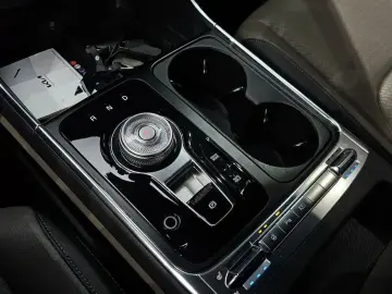 2024 Kia Carnival с пробегом 39 005 км
