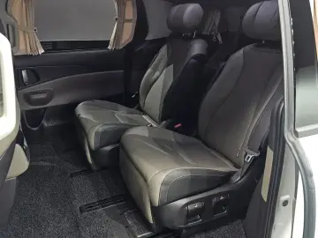2024 Kia Carnival с пробегом 39 005 км
