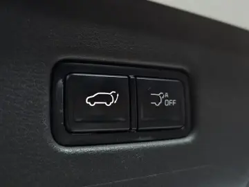 2024 Kia Carnival с пробегом 39 005 км