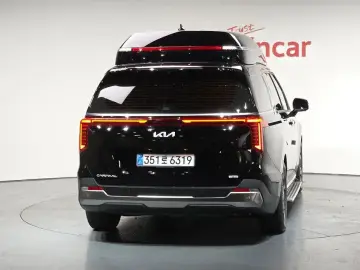 2024 Kia Carnival с пробегом 12 404 км