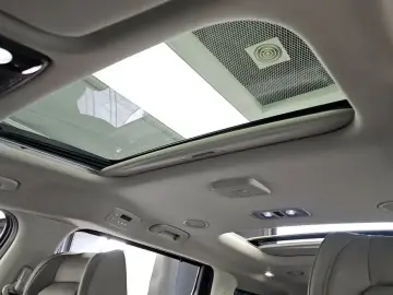 2024 Kia Carnival с пробегом 33 238 км