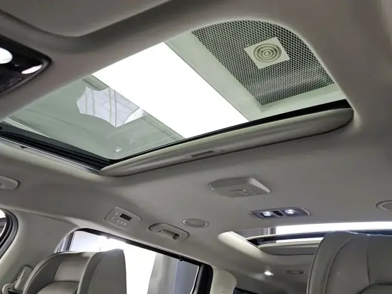 2024 Kia Carnival с пробегом 33 238 км