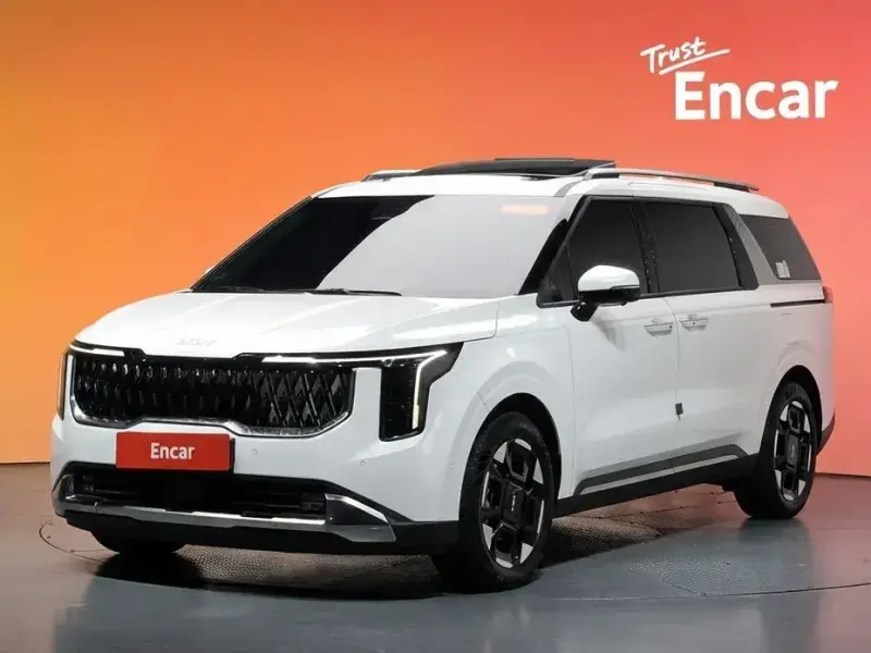 2024 Kia Carnival с пробегом 16 682 км