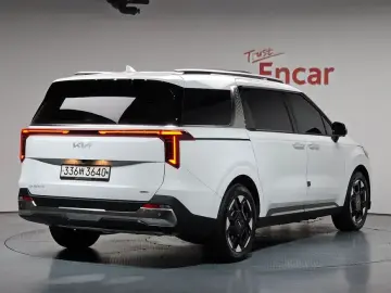 2024 Kia Carnival с пробегом 16 682 км