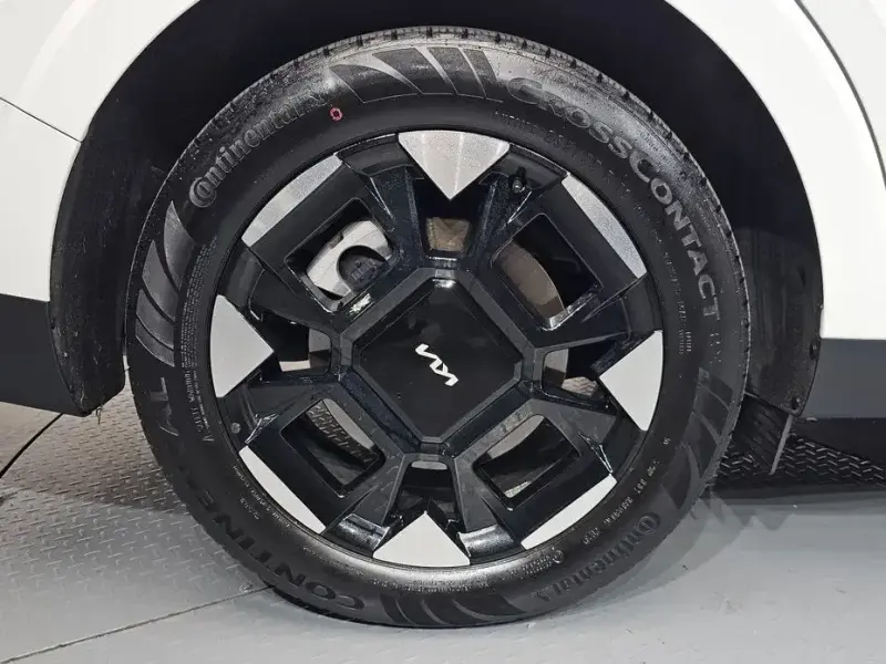 2024 Kia Carnival с пробегом 16 682 км