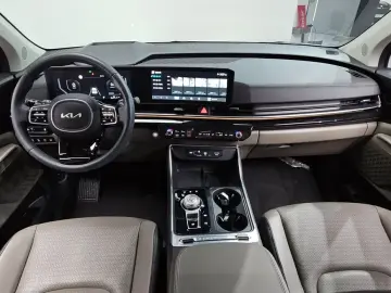 2024 Kia Carnival с пробегом 16 682 км