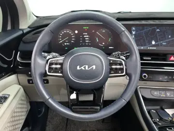 2024 Kia Carnival с пробегом 48 956 км