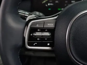 2024 Kia Carnival с пробегом 48 956 км