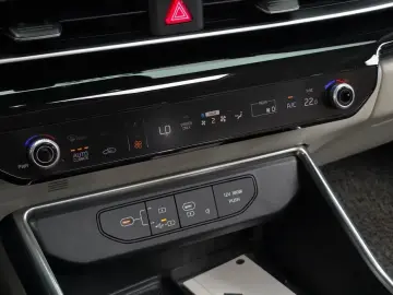 2024 Kia Carnival с пробегом 48 956 км