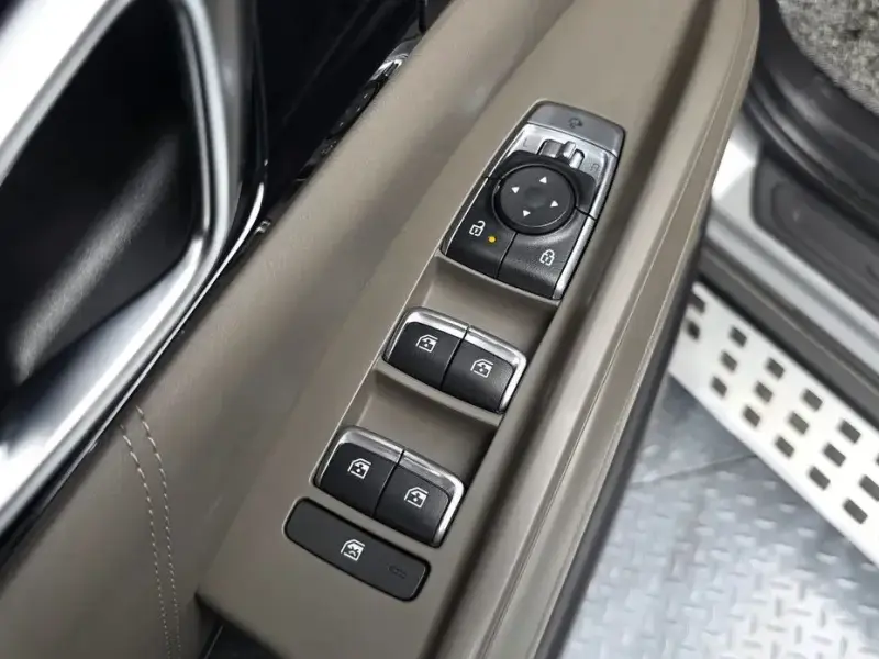 2024 Kia Carnival с пробегом 30 213 км