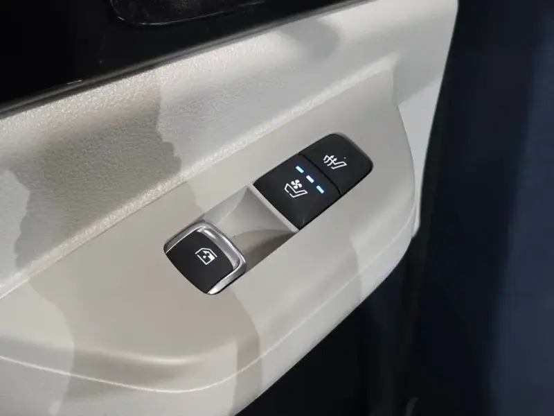 2024 Kia Carnival с пробегом 48 956 км