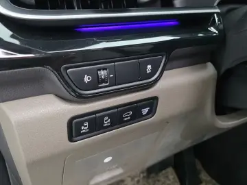 2024 Kia Carnival с пробегом 24 184 км