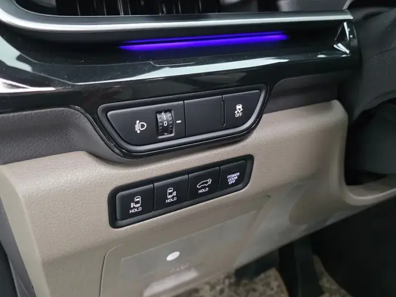 2024 Kia Carnival с пробегом 24 184 км