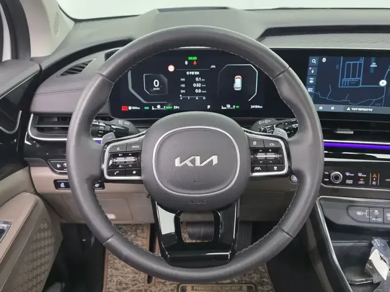 2024 Kia Carnival с пробегом 24 184 км