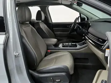 2024 Kia Carnival с пробегом 21 475 км
