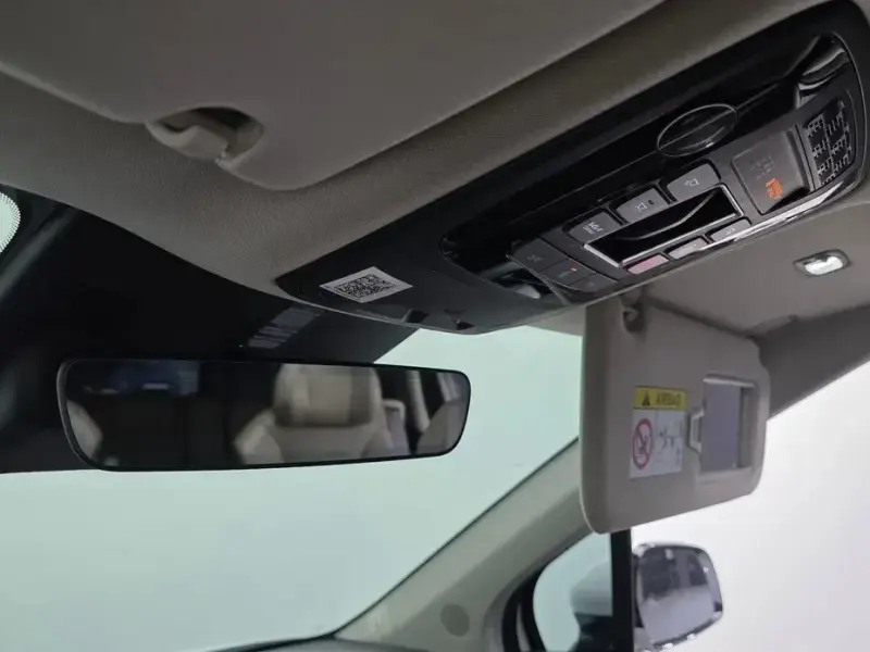 2024 Kia Carnival с пробегом 24 184 км