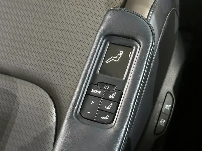 2024 Kia Carnival с пробегом 21 475 км