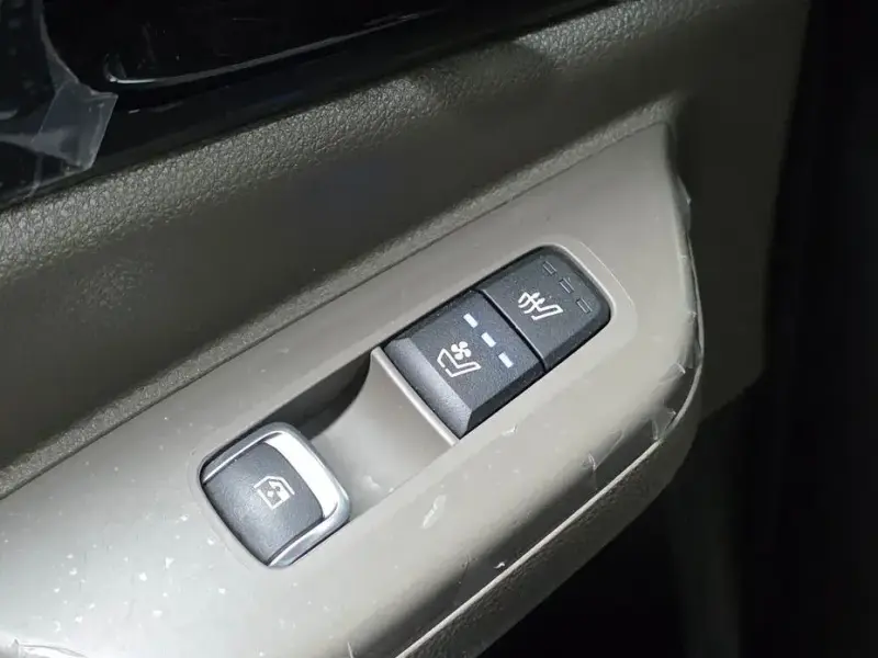 2024 Kia Carnival с пробегом 24 184 км