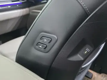 2024 Kia Carnival с пробегом 24 184 км
