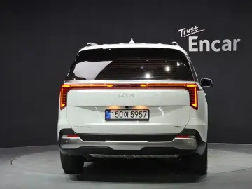 2025 Kia Carnival с пробегом 8 556 км