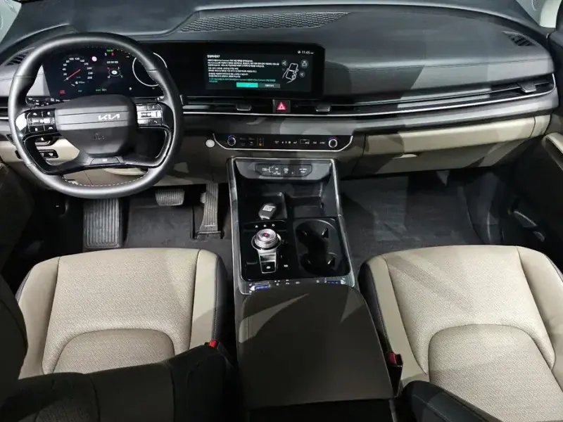 2025 Kia Carnival с пробегом 8 556 км