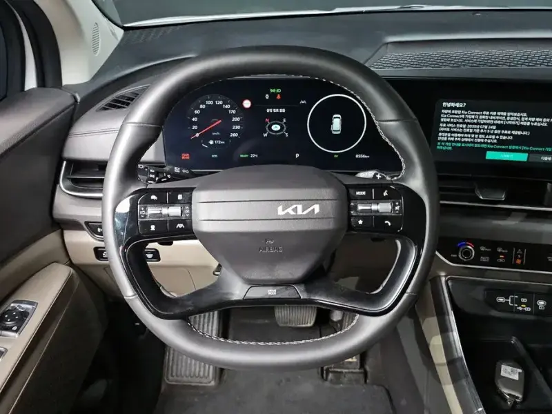 2025 Kia Carnival с пробегом 8 556 км