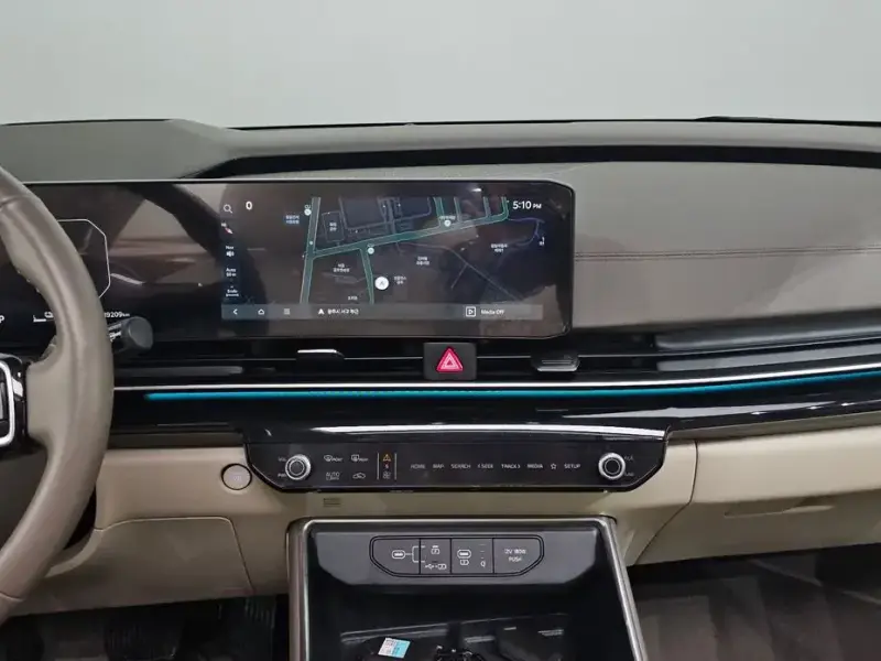 2024 Kia Carnival с пробегом 39 209 км
