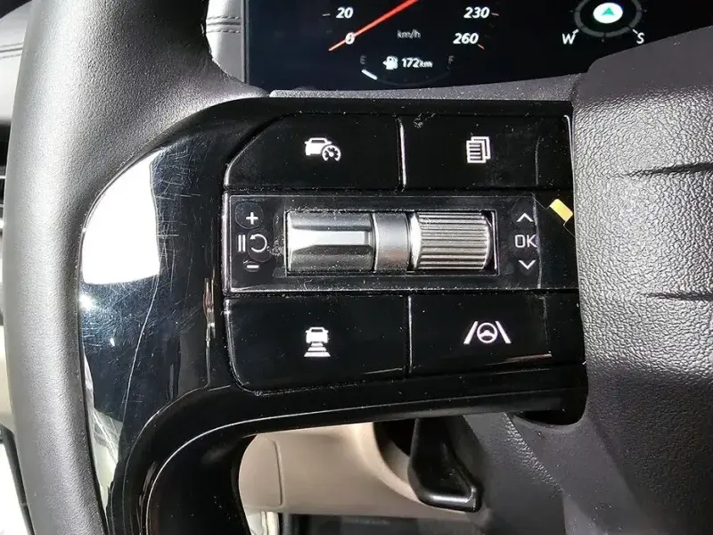 2025 Kia Carnival с пробегом 8 556 км