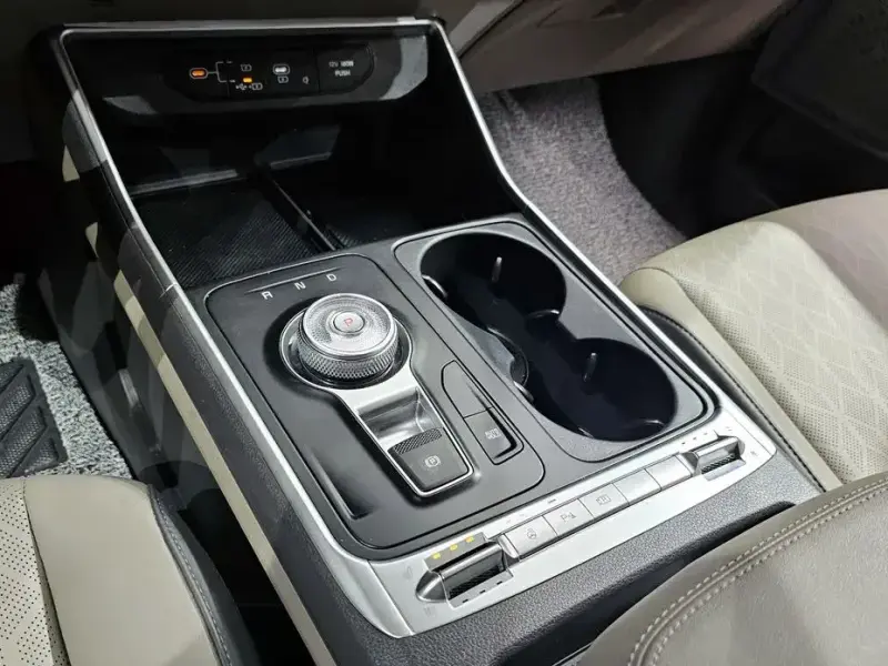 2025 Kia Carnival с пробегом 72 587 км