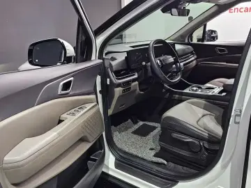 2025 Kia Carnival с пробегом 72 587 км
