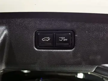 2025 Kia Carnival с пробегом 72 587 км