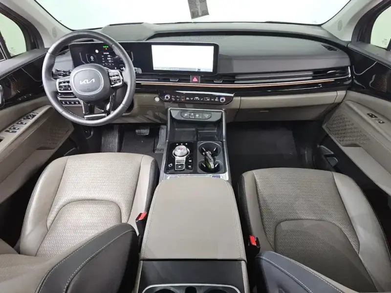 2024 Kia Carnival с пробегом 29 863 км