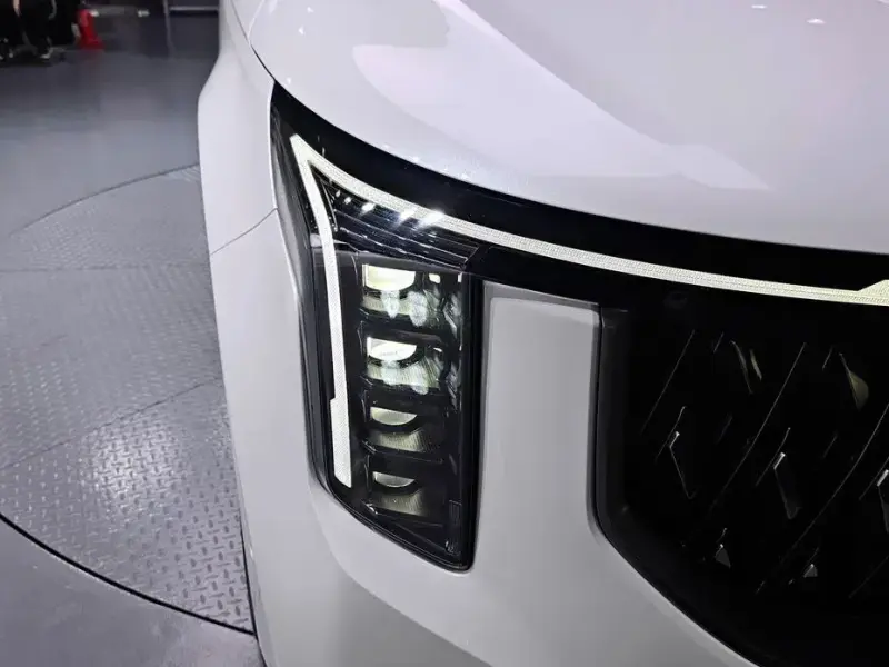 2025 Kia Carnival с пробегом 72 587 км