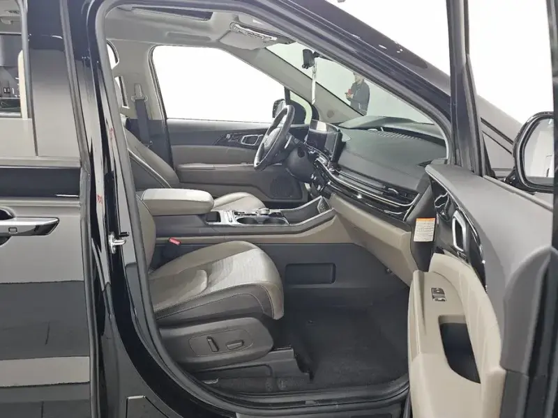 2024 Kia Carnival с пробегом 29 863 км