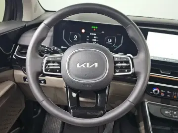 2024 Kia Carnival с пробегом 29 863 км