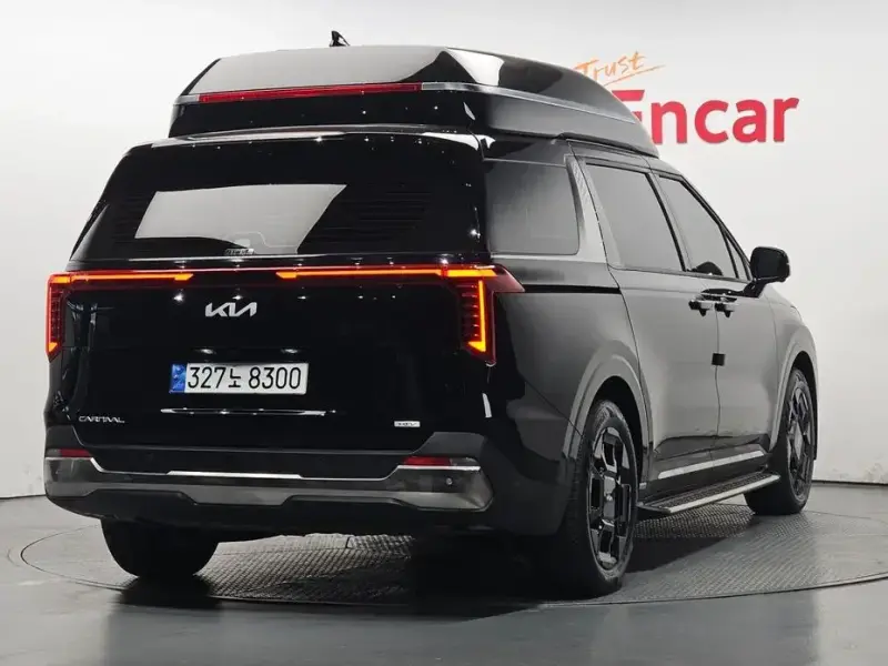 2024 Kia Carnival с пробегом 19 279 км
