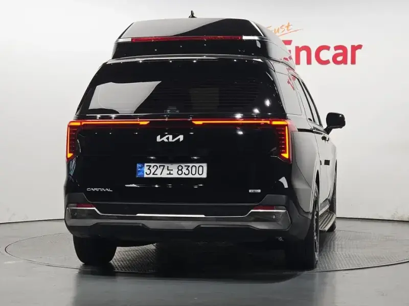 2024 Kia Carnival с пробегом 19 279 км