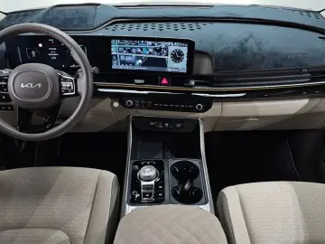 2024 Kia Carnival с пробегом 19 279 км