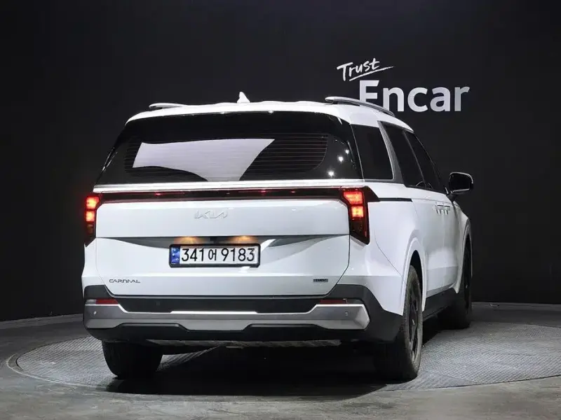 2024 Kia Carnival с пробегом 64 522 км