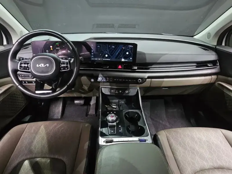 2024 Kia Carnival с пробегом 64 522 км