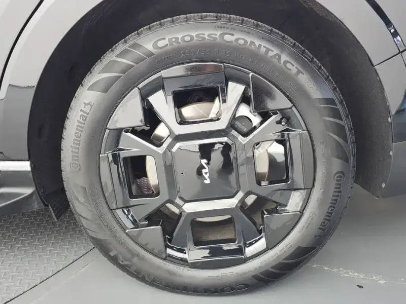 2024 Kia Carnival с пробегом 19 279 км