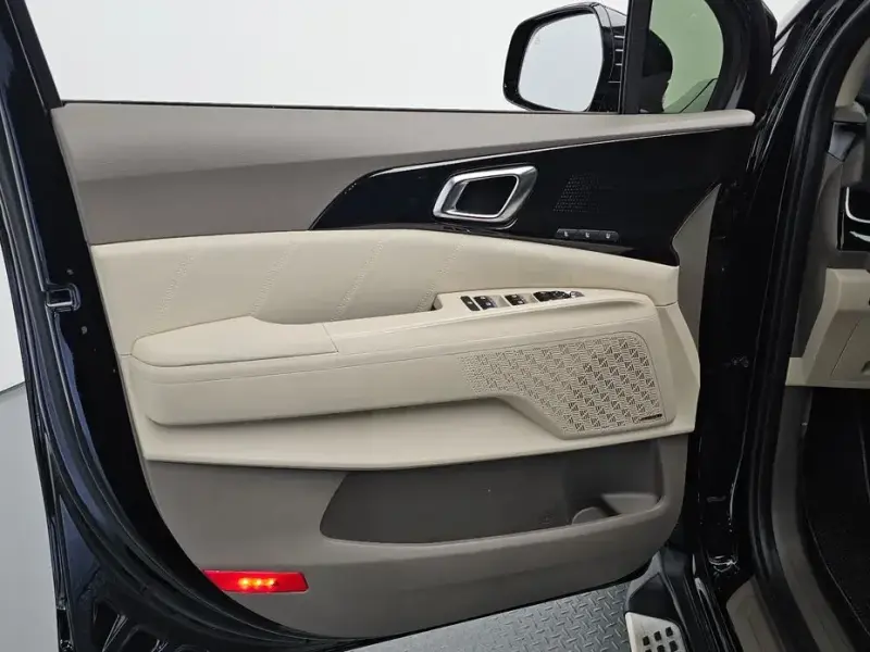 2024 Kia Carnival с пробегом 19 279 км