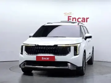 2024 Kia Carnival с пробегом 40 143 км