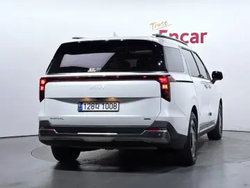 2024 Kia Carnival с пробегом 40 143 км