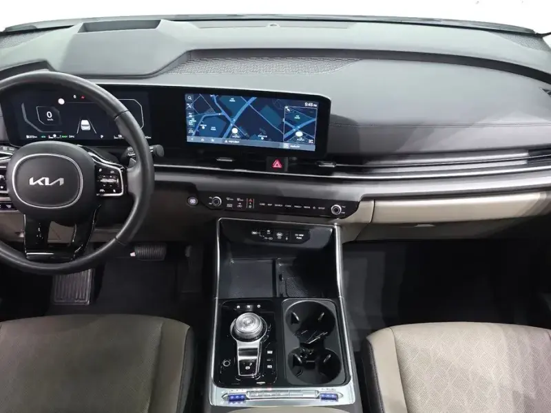 2024 Kia Carnival с пробегом 40 143 км