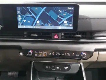 2024 Kia Carnival с пробегом 40 143 км