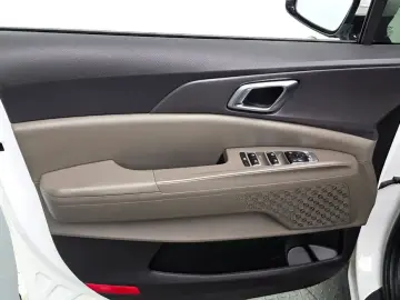 2024 Kia Carnival с пробегом 40 143 км