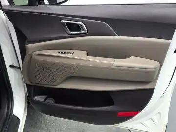2024 Kia Carnival с пробегом 40 143 км