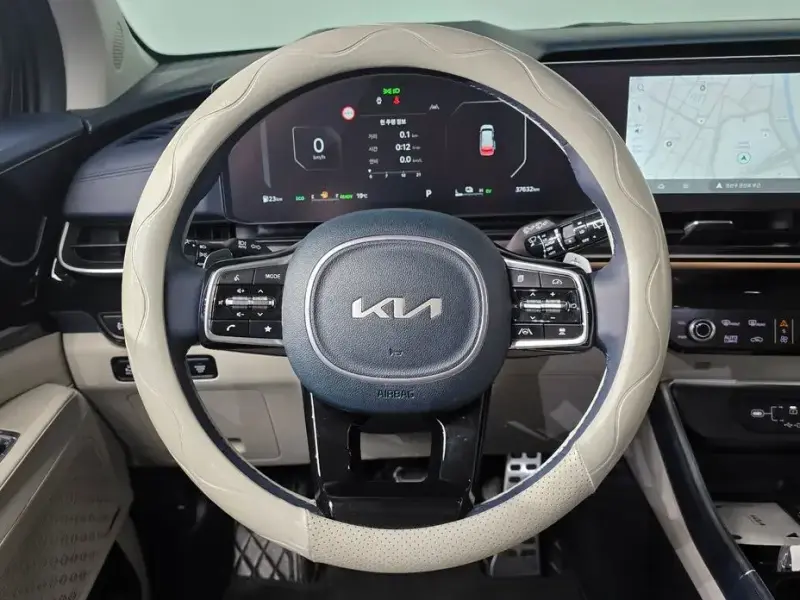 2024 Kia Carnival с пробегом 37 632 км
