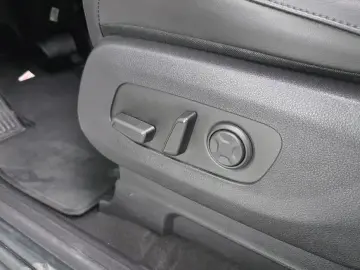 2024 Kia Carnival с пробегом 40 143 км